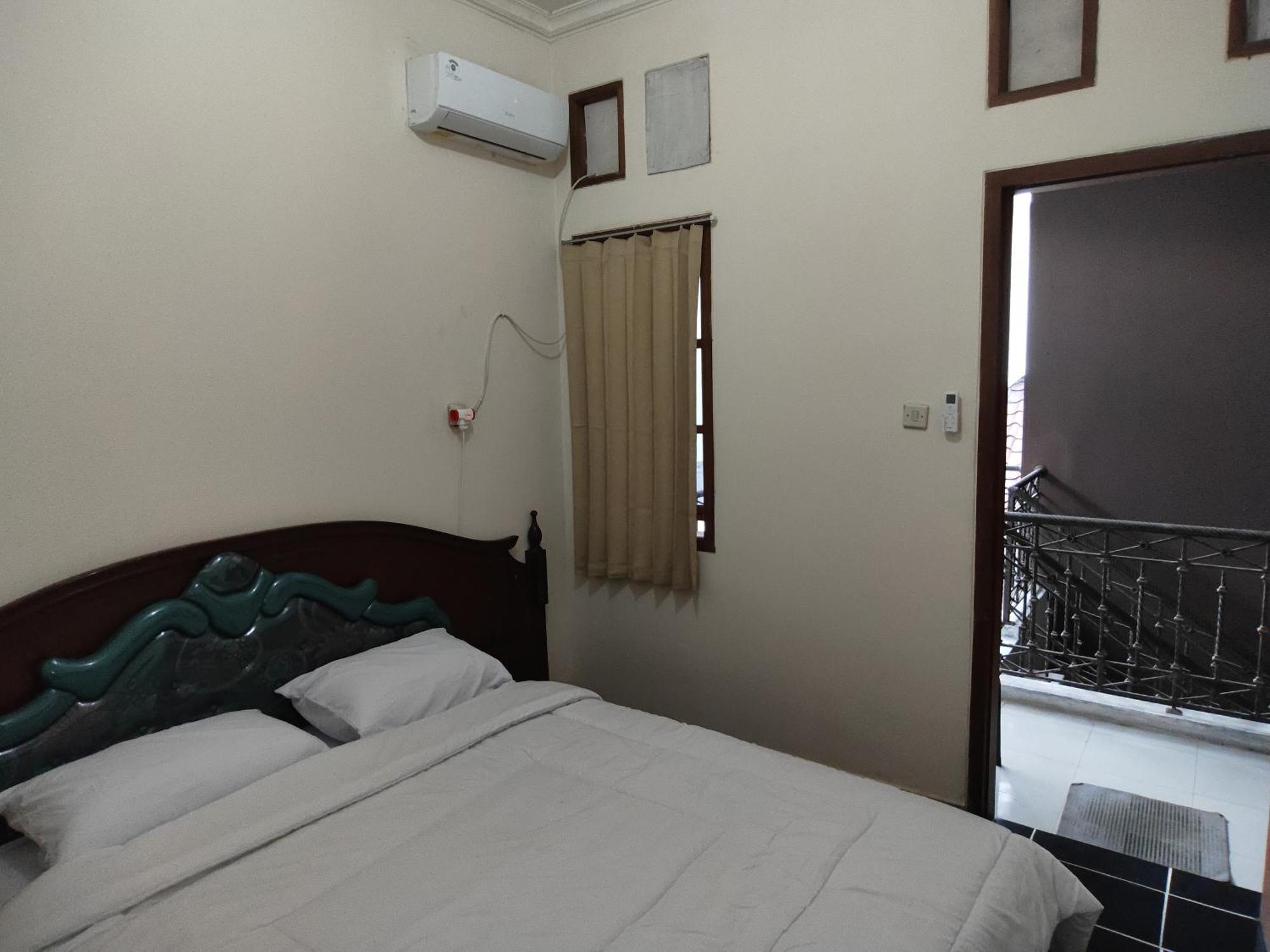 Tirto 27 Homestay 요그야카르타 객실 사진